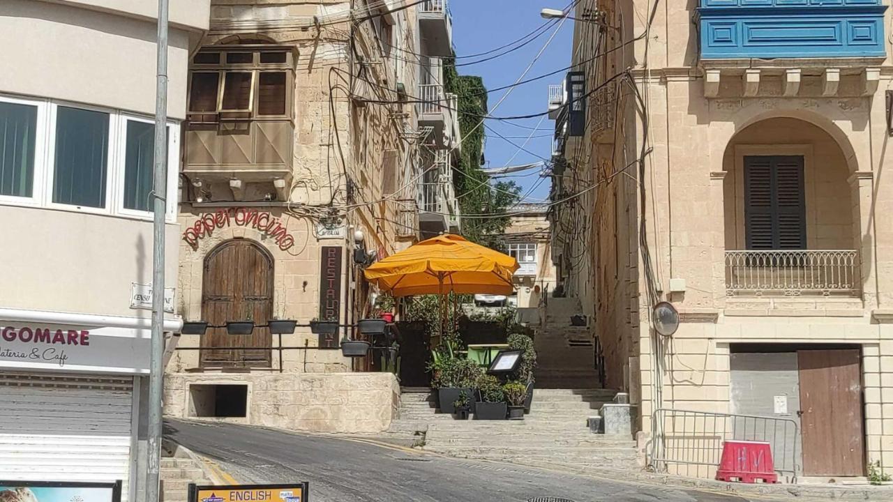 San Salvatore Home San Ġiljan Buitenkant foto